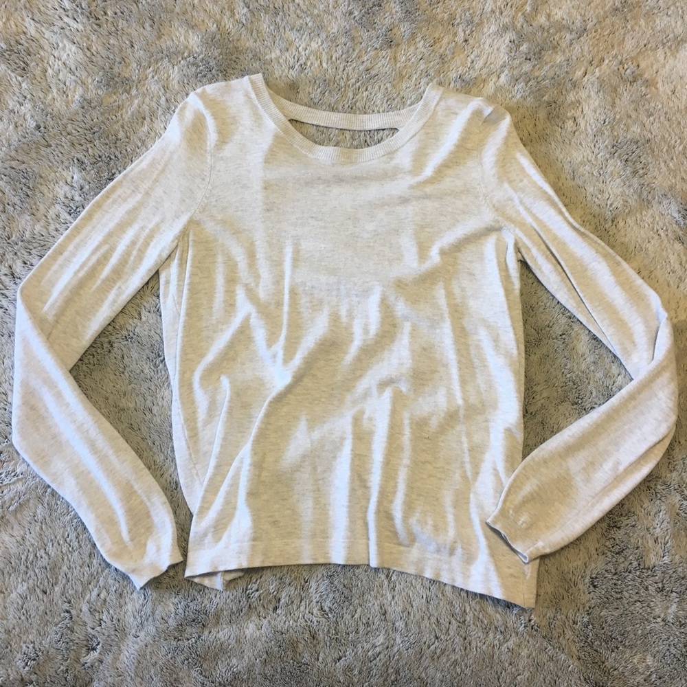 🔘Fabletics open back sweater